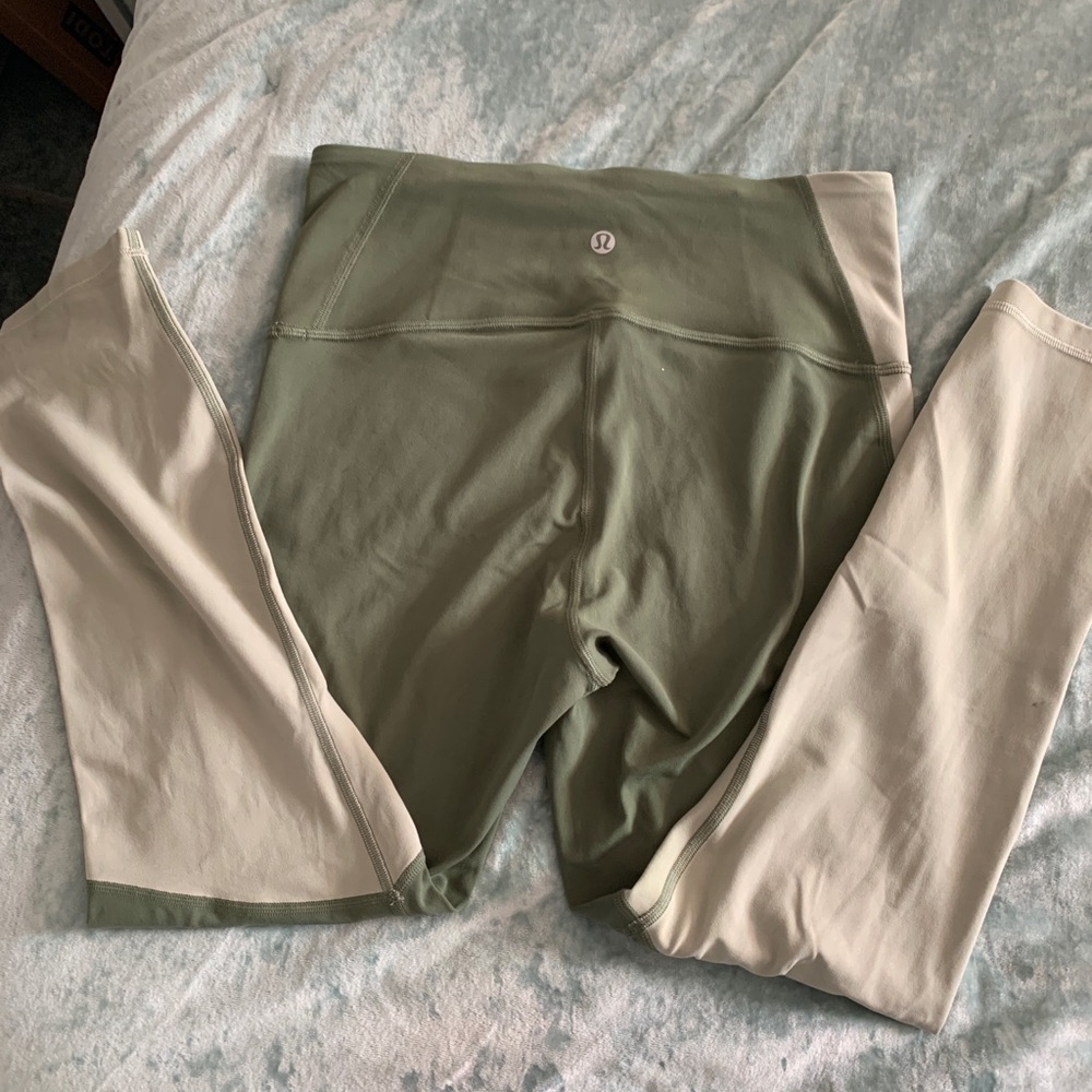Lululemon 23” Legging - size 6